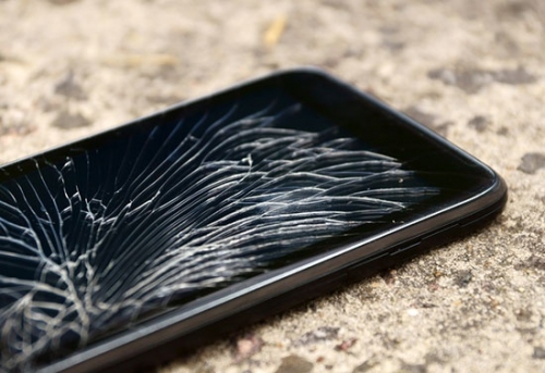 iPhone 6放弃蓝宝石真实原因：质量不过关