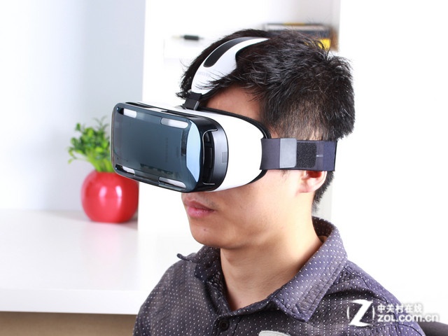 1150元三星Gear VR售价及上市日期公布