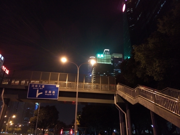 2070万镜头：魅族MX4、索尼Z3对比