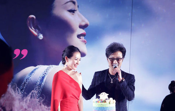 汪峰豪掷百万求婚章子怡落泪我愿意